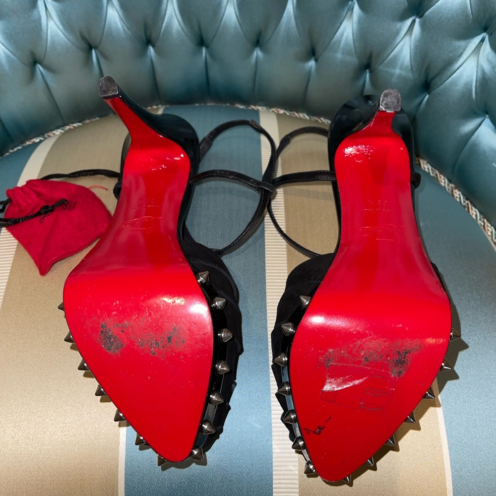 Louboutin heels - Picture 5 of 5